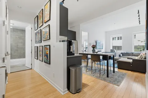 $6,750 | 148 North 10th Street, Unit 2E | Williamsburg