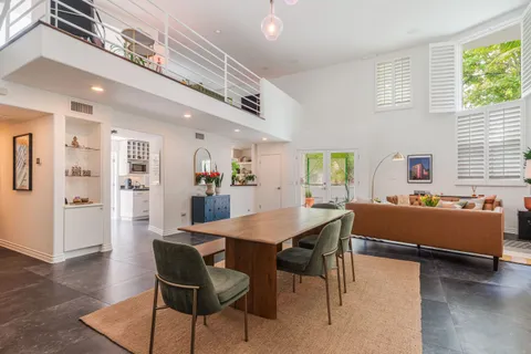 $2,795,000 | 833 17th Street, Unit 4, Santa Monica, CA 90403