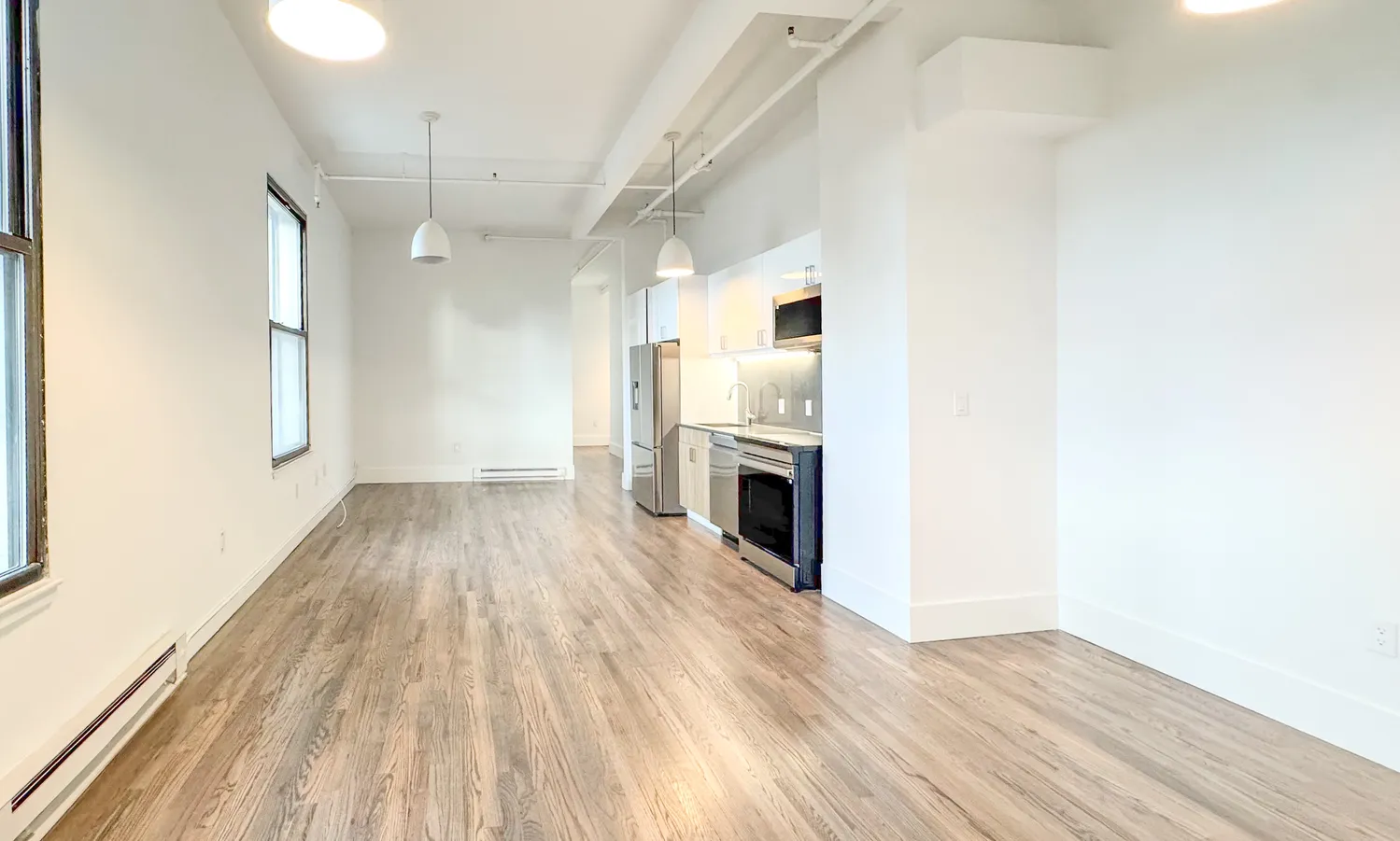 $8,100 | 44 Berry Street, Unit 4K | Williamsburg