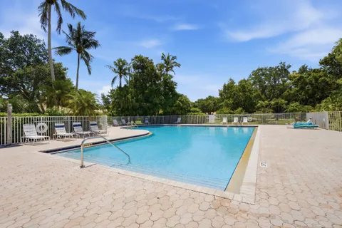 $355,000 | 10701 Chapman Oak Court, Palm Beach Gardens, FL 33410