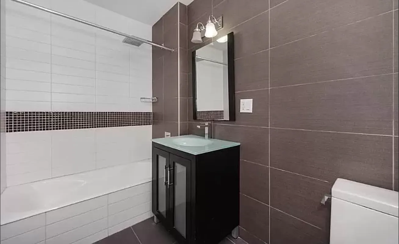 80 Meserole Street, Unit 2J Brooklyn, NY 11206 - Photo 5 of 8