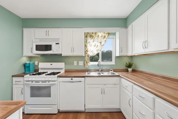 $250,000 | 3905 Mt Troy Road, Pittsburgh, PA 15212