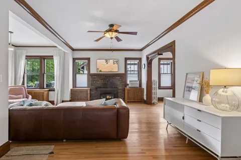 $400,000 | 1767 West Englewood Avenue, St. Paul, MN 55104