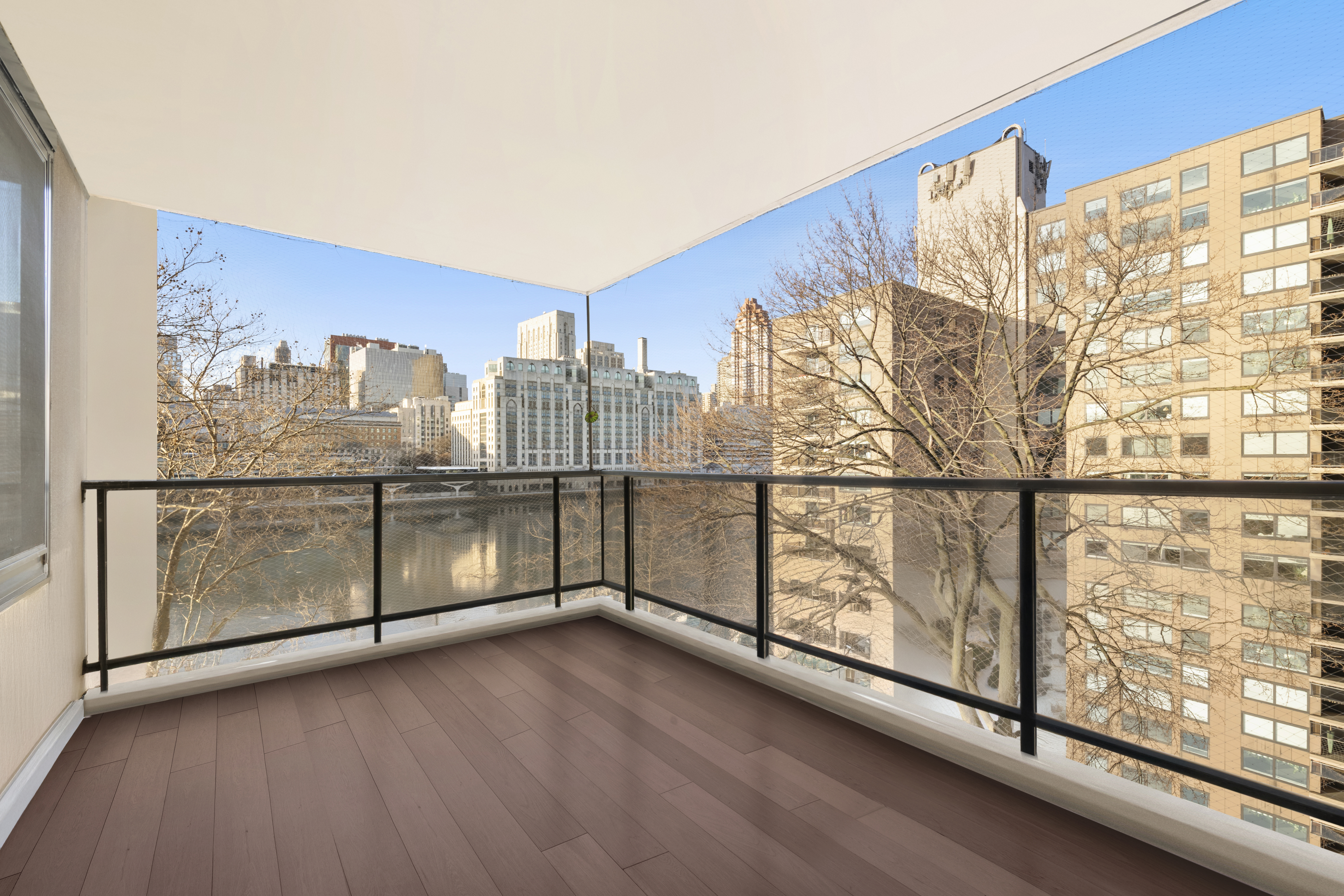 531 Main Street, Unit 509 Manhattan, NY 10044 - Photo 4 of 21