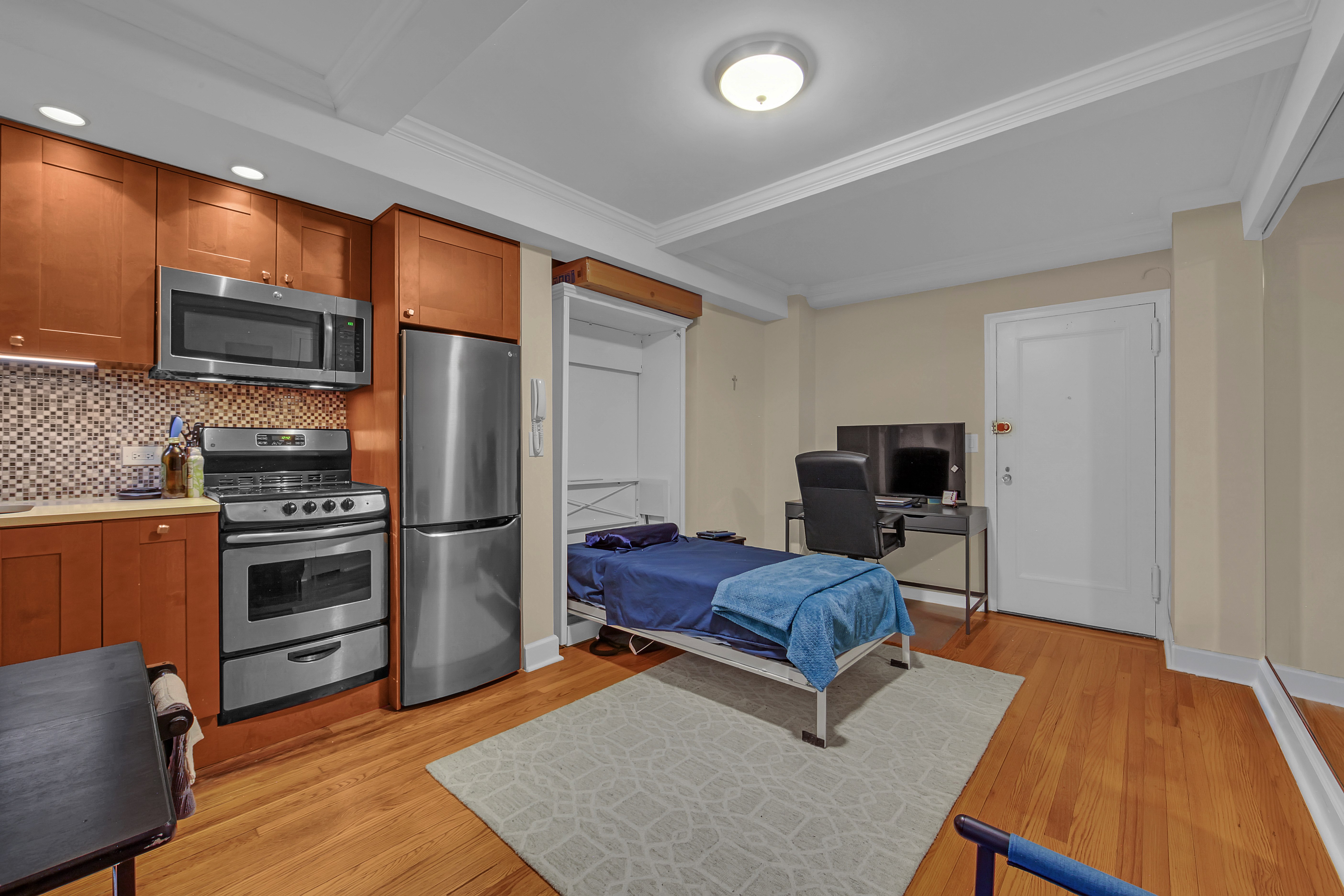 314 East 41st Street, Unit 306B Manhattan, NY 10017 - Photo 6 of 9 Gallery Image 6