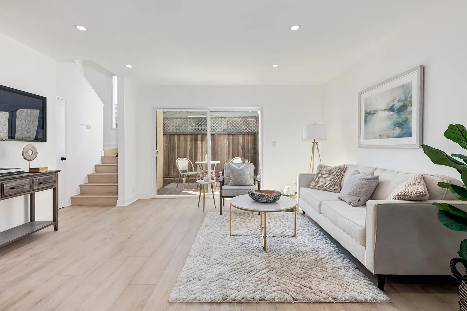 $828,000 | 717 Copeland Court, Unit 4, Santa Monica, CA 90405