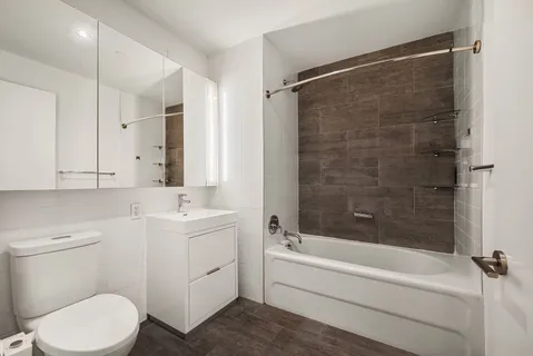 $3,800 | 42-14 Crescent Street, Unit 4C | Long Island City