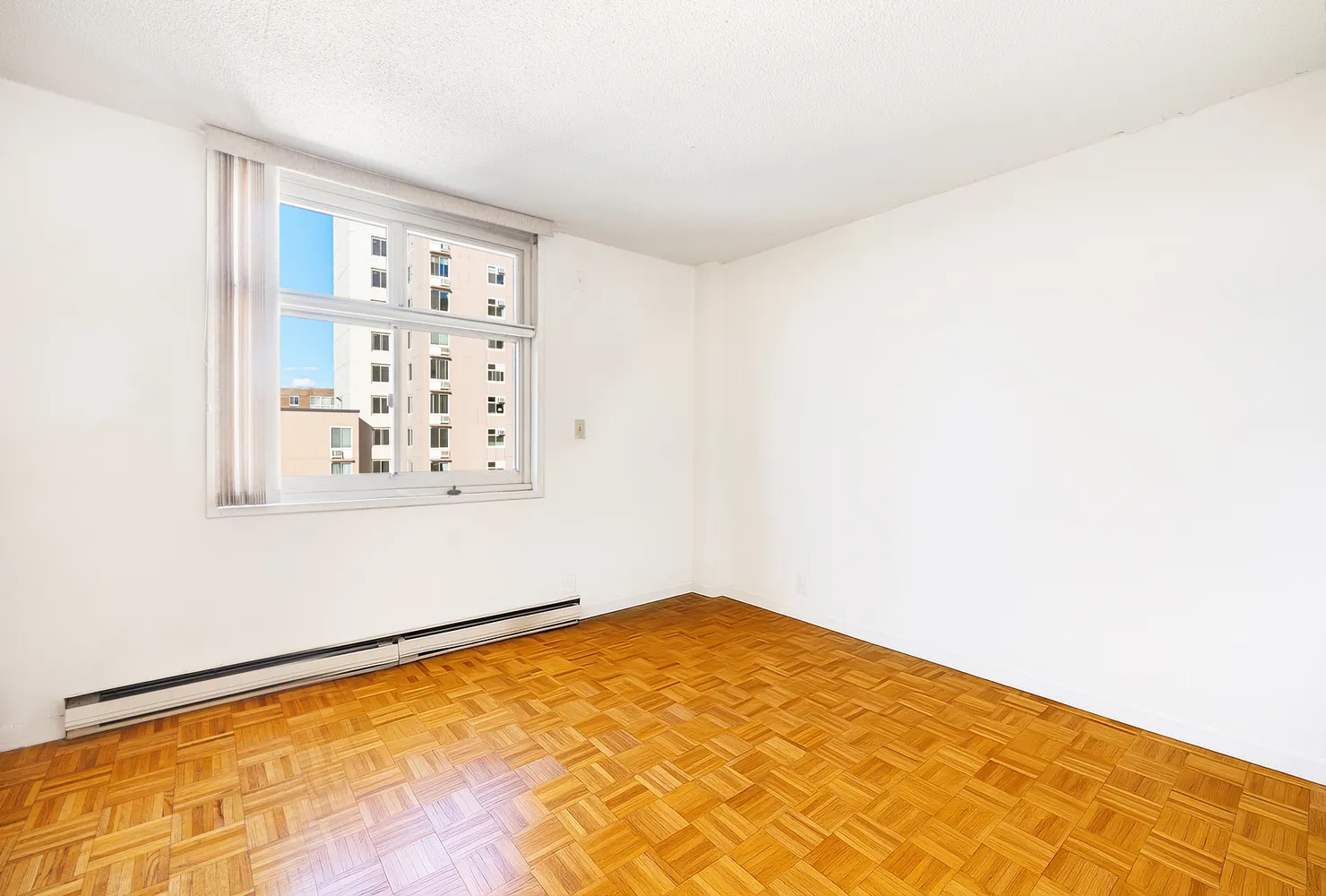 $1,040,880 | 555 Main Street, Unit 1204 | Roosevelt Island