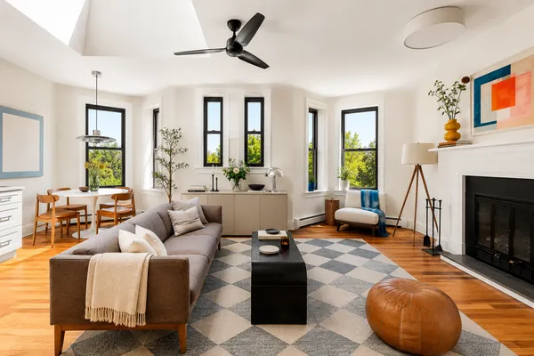 $1,150,000 | 634 11th Street, Unit 4 | Park Slope