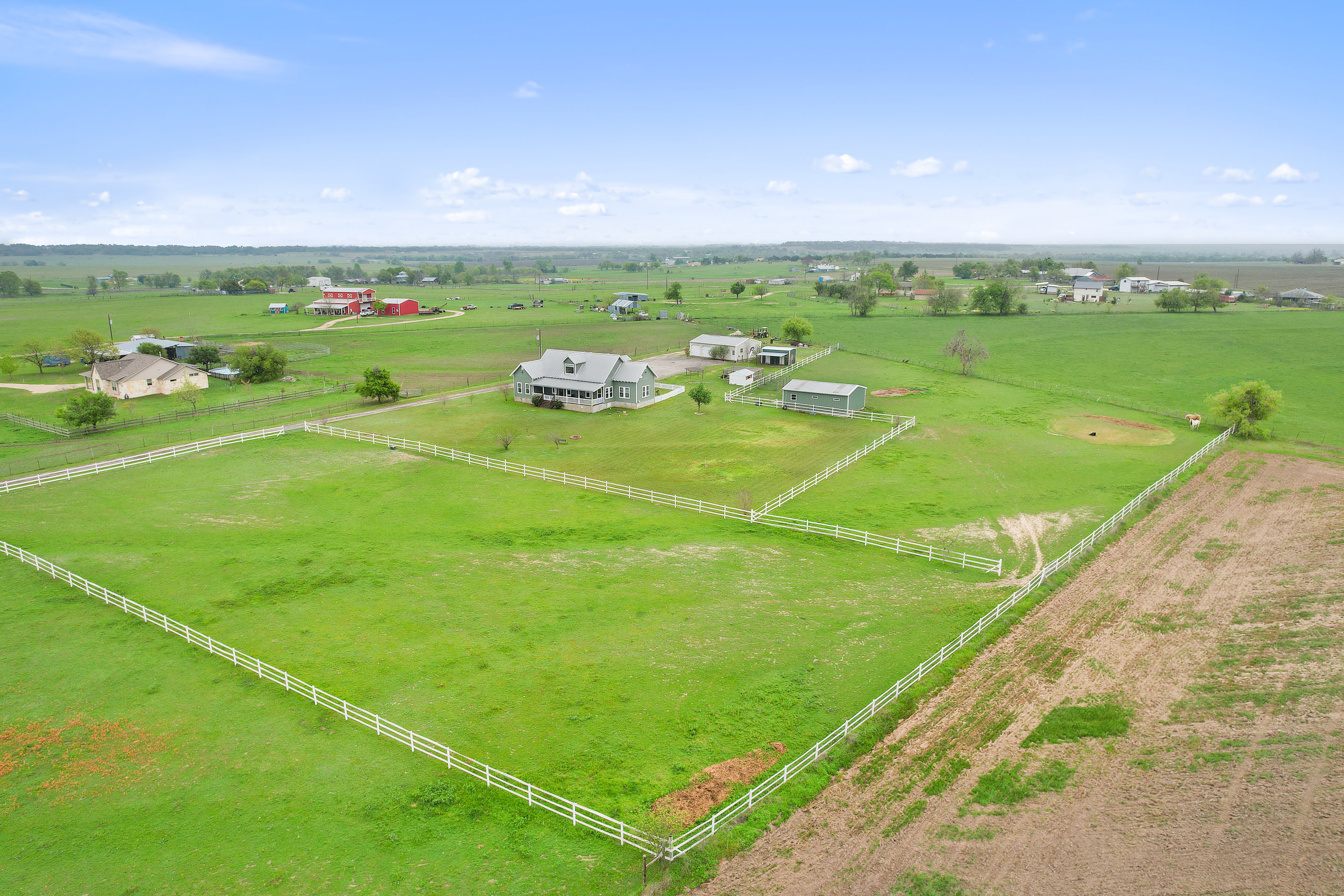 800 County Road Georgetown, TX 78626 - Photo 7 of 40