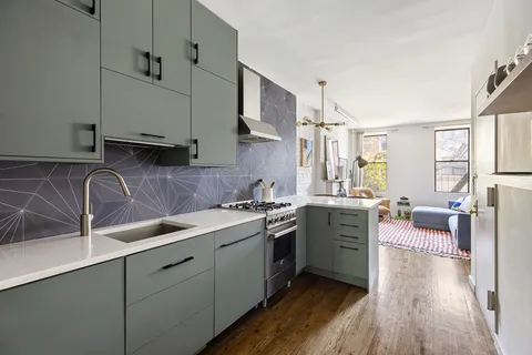 $915,000 | 94 Wyckoff Street, Unit 3R | Boerum Hill