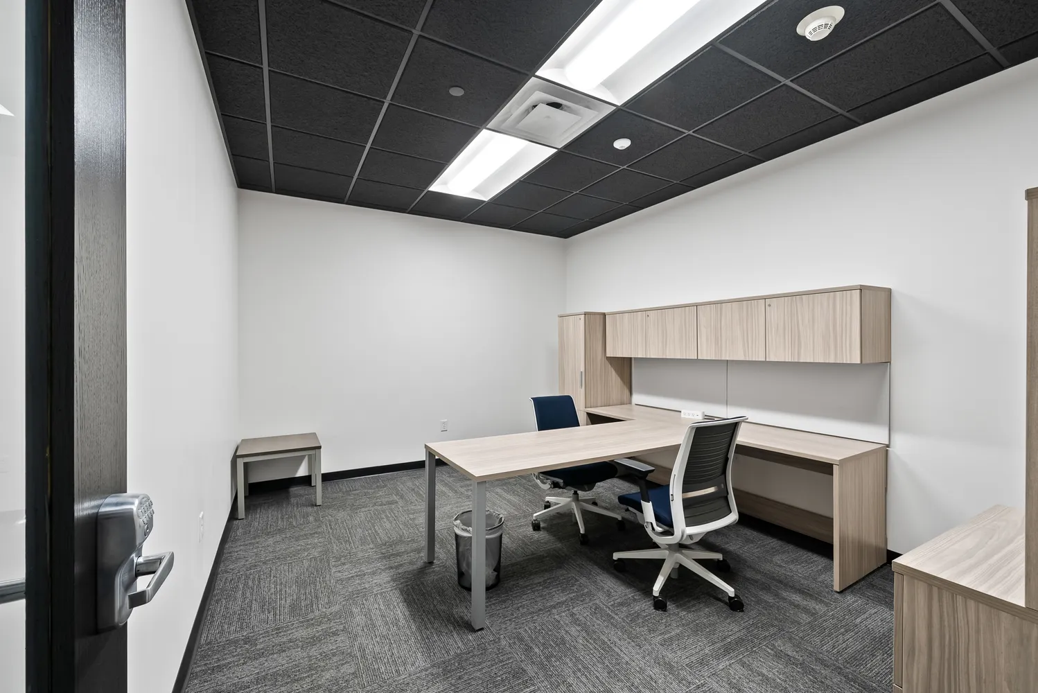 $5,100 | 652 North Edwards Boulevard, Unit 4, Lake Geneva, WI 53147