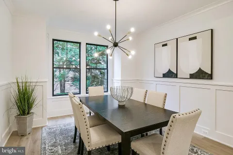 $2,925,000 | 930 Fairway Drive Northeast, Vienna, VA 22180