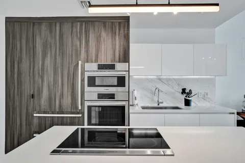 $725,000 | 851 Northeast 1st Avenue, Unit 3506, Miami, FL 33132