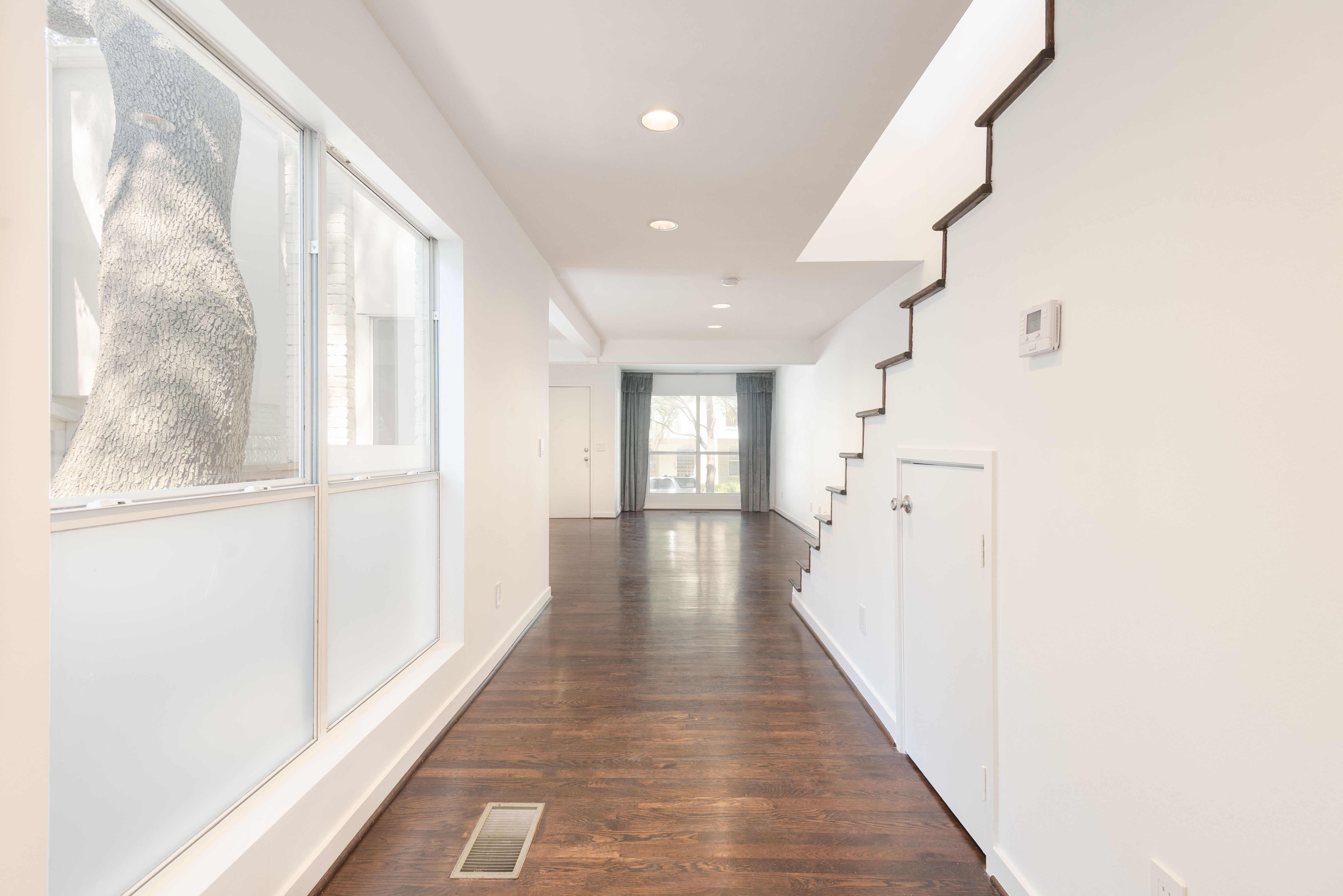 4122 Travis Street, Unit 10 Dallas, TX 75204 - Photo 8 of 35