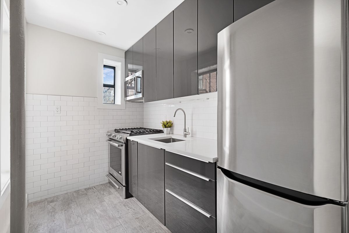 443 Hicks Street, Unit 2E Brooklyn, NY 11201 - Photo 6 of 9