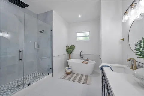 $975,000 | 4307 South Clark Avenue, Tampa, FL 33611