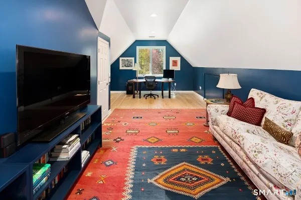 $2,495,000 | 215 South Lake Drive, Stamford, CT 06903