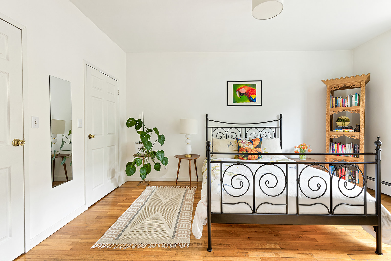 295 St Johns Place, Unit 1A Brooklyn, NY 11238 - Photo 5 of 13 a view of a entryway