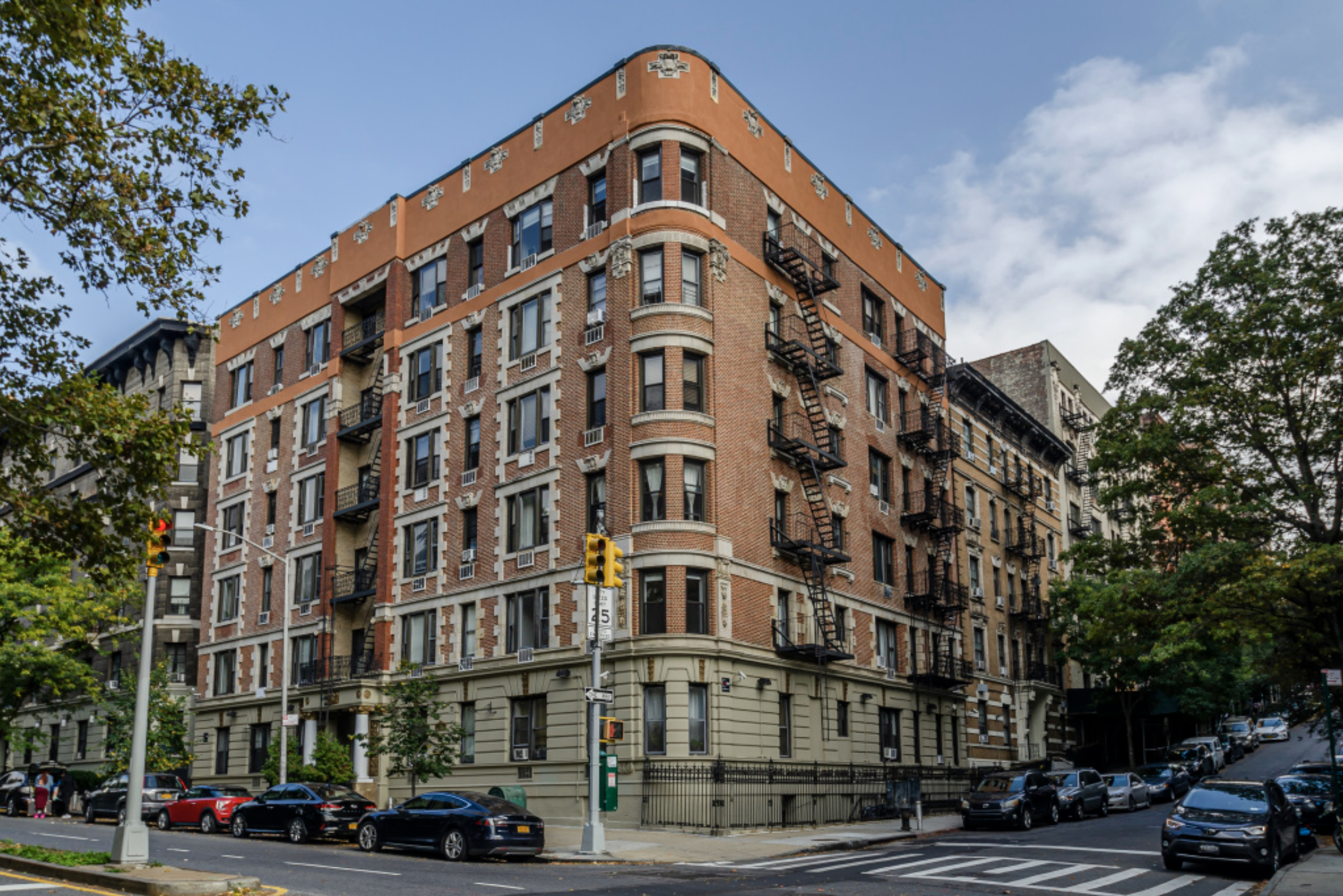 660 Riverside Drive, Unit 2A Manhattan, NY 10031 - Photo 6 of 6 a front view of a building