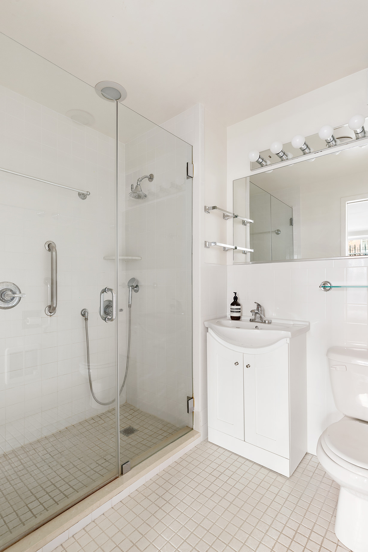 226 West 11th Street, Unit 1 Manhattan, NY 10014 - Photo 13 of 18