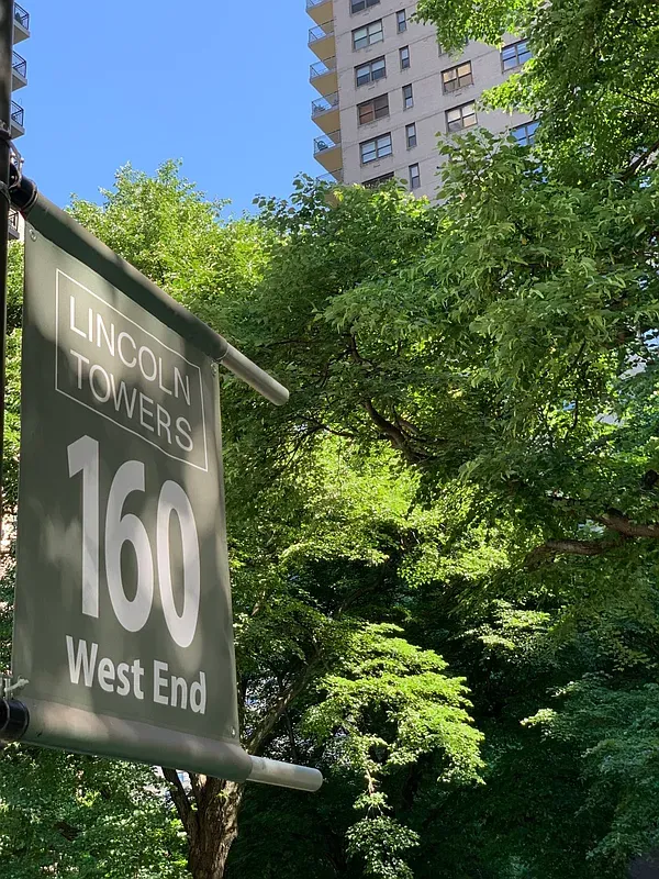 a view of a sign board