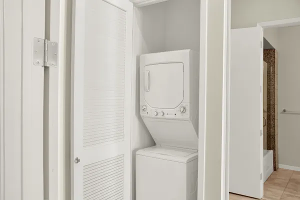 $499,000 | 175 South Lake Avenue, Unit 406, Pasadena, CA 91101