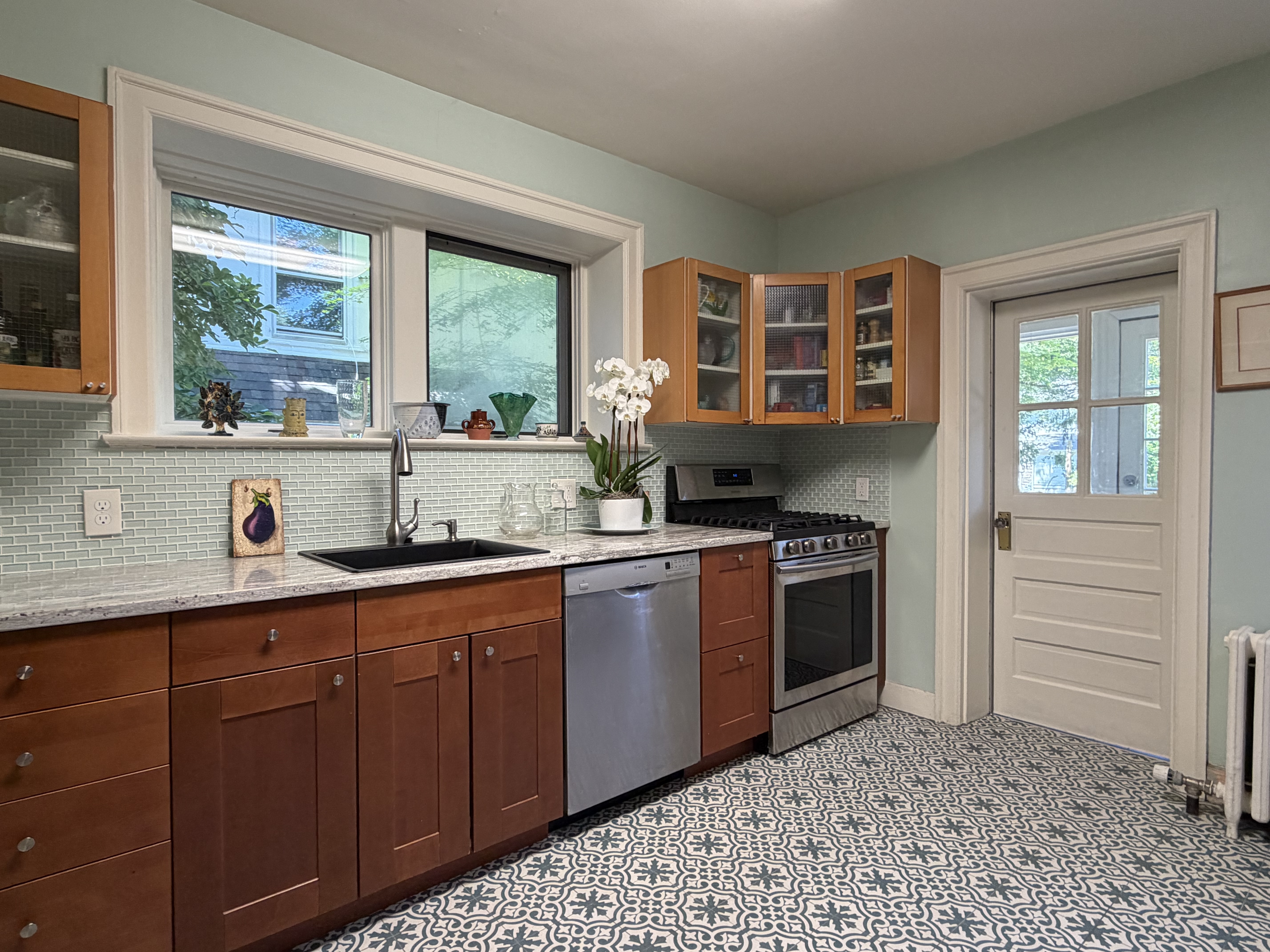 449 North Sterling Road Elkins Park, PA 19027 - Photo 4 of 6
