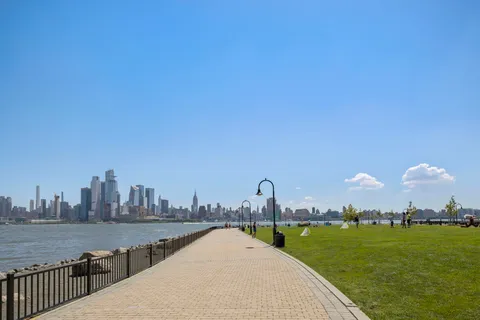 $1,150,000 | 1125 Maxwell Lane, Unit 222, Hoboken, NJ 07030