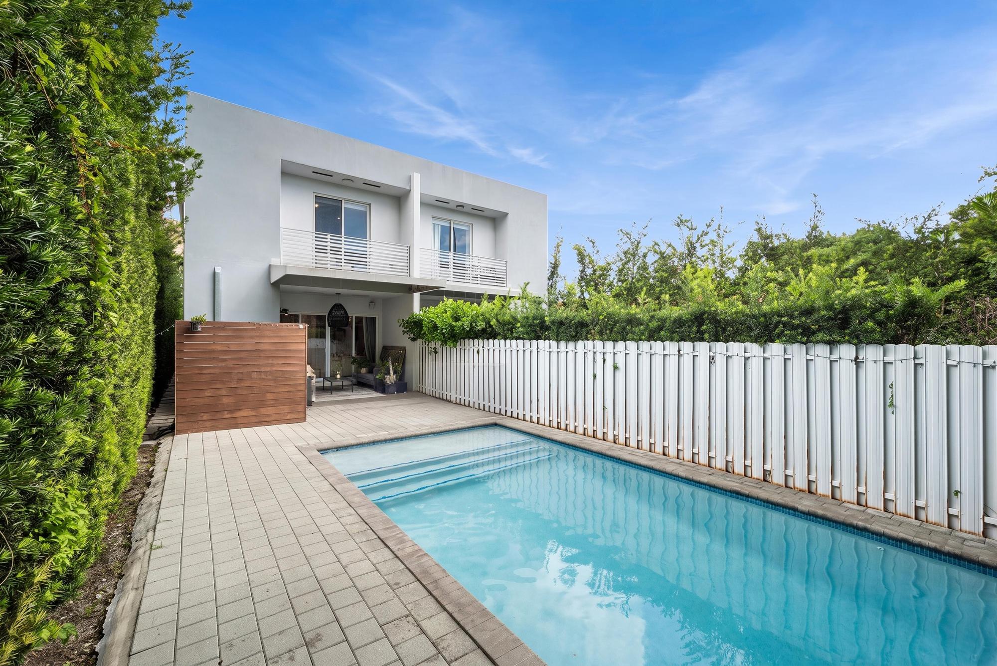 3448 Southwest 23rd Street Miami, FL 33145 - Photo 39 of 41 Gallery Image 39