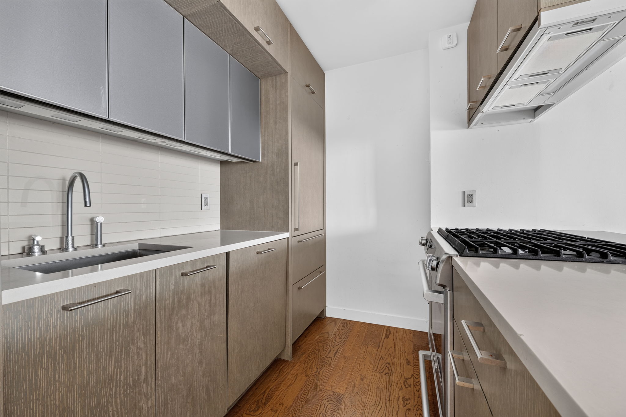 225 Rector Place, Unit 22F Manhattan, NY 10280 - Photo 2 of 14