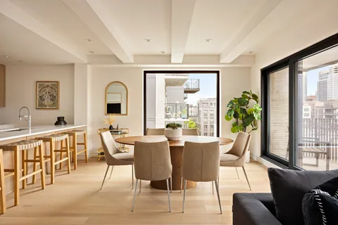 $2,495,000 | 96 North 1st Street, Unit 5 | Williamsburg