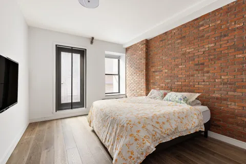 $20,000 | 9 Jones Street, Unit 2 | West Village