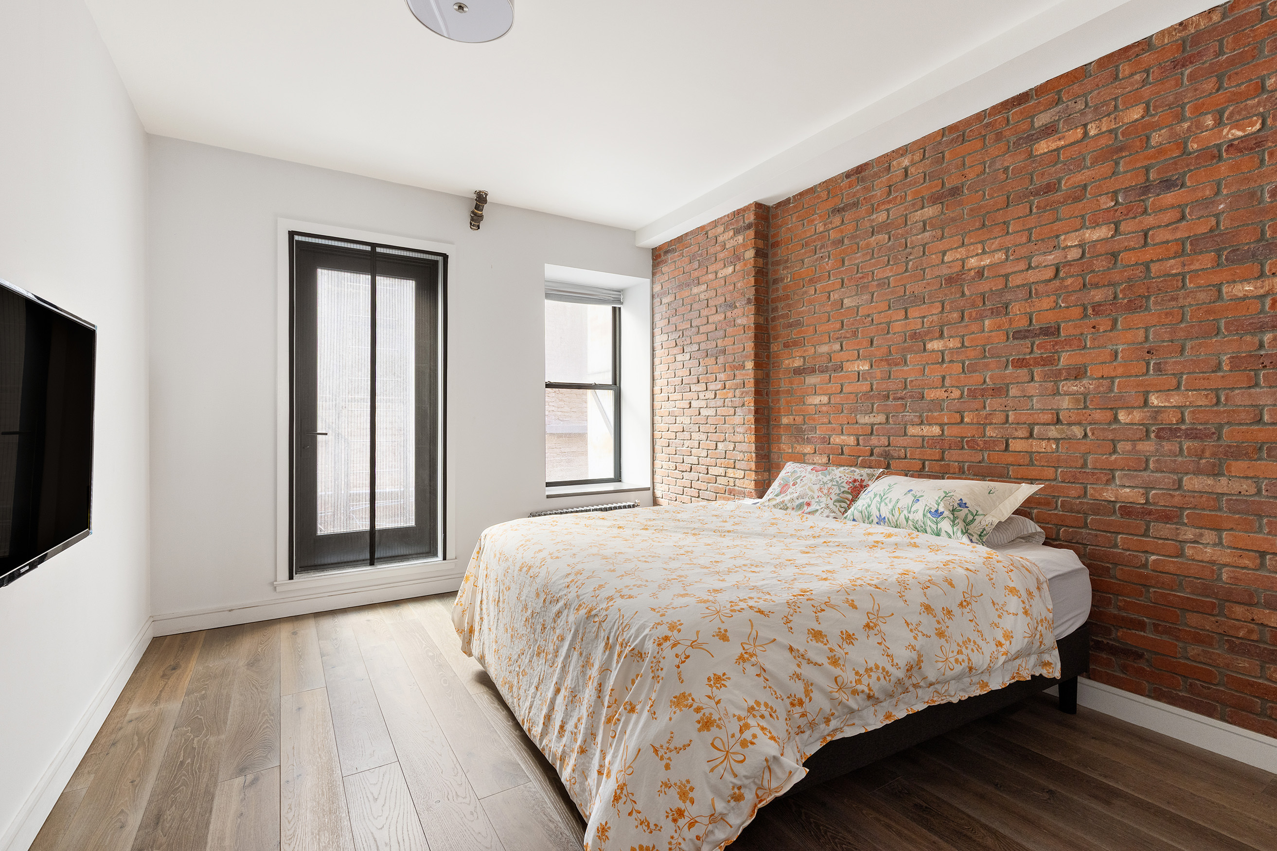 9 Jones Street, Unit 2 Manhattan, NY 10014 - Photo 3 of 9