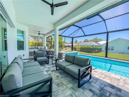 $1,580,000 | 554 North Barfield Drive, Marco Island, FL 34145