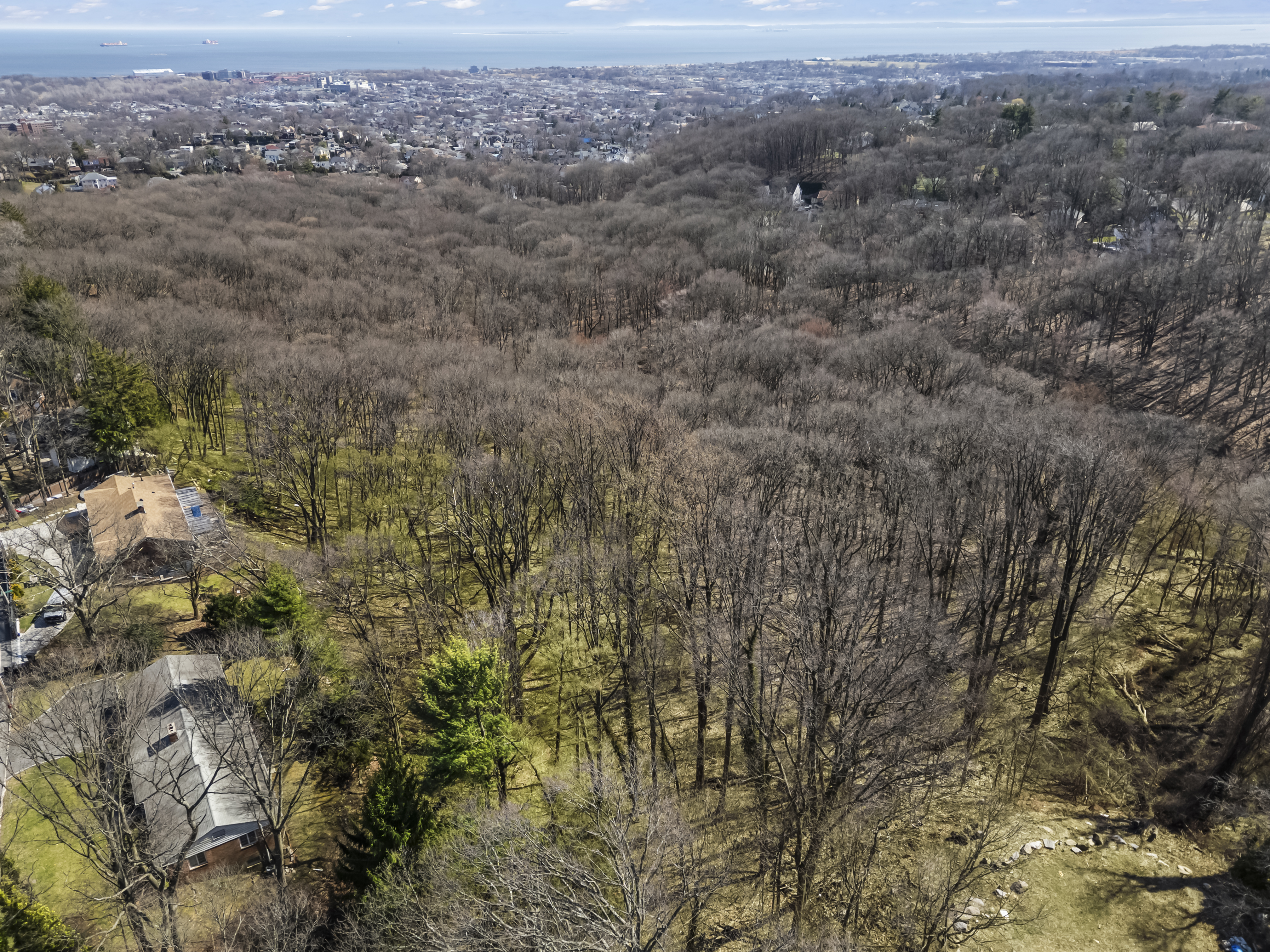 420 Ocean Terrace Staten Island, NY 10301 - Photo 8 of 28 an aerial view of house with yard and mountain view