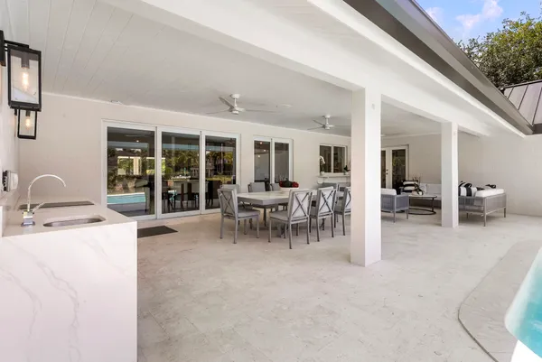 $2,925,000 | 9201 Southwest 102nd Street, Miami, FL 33176