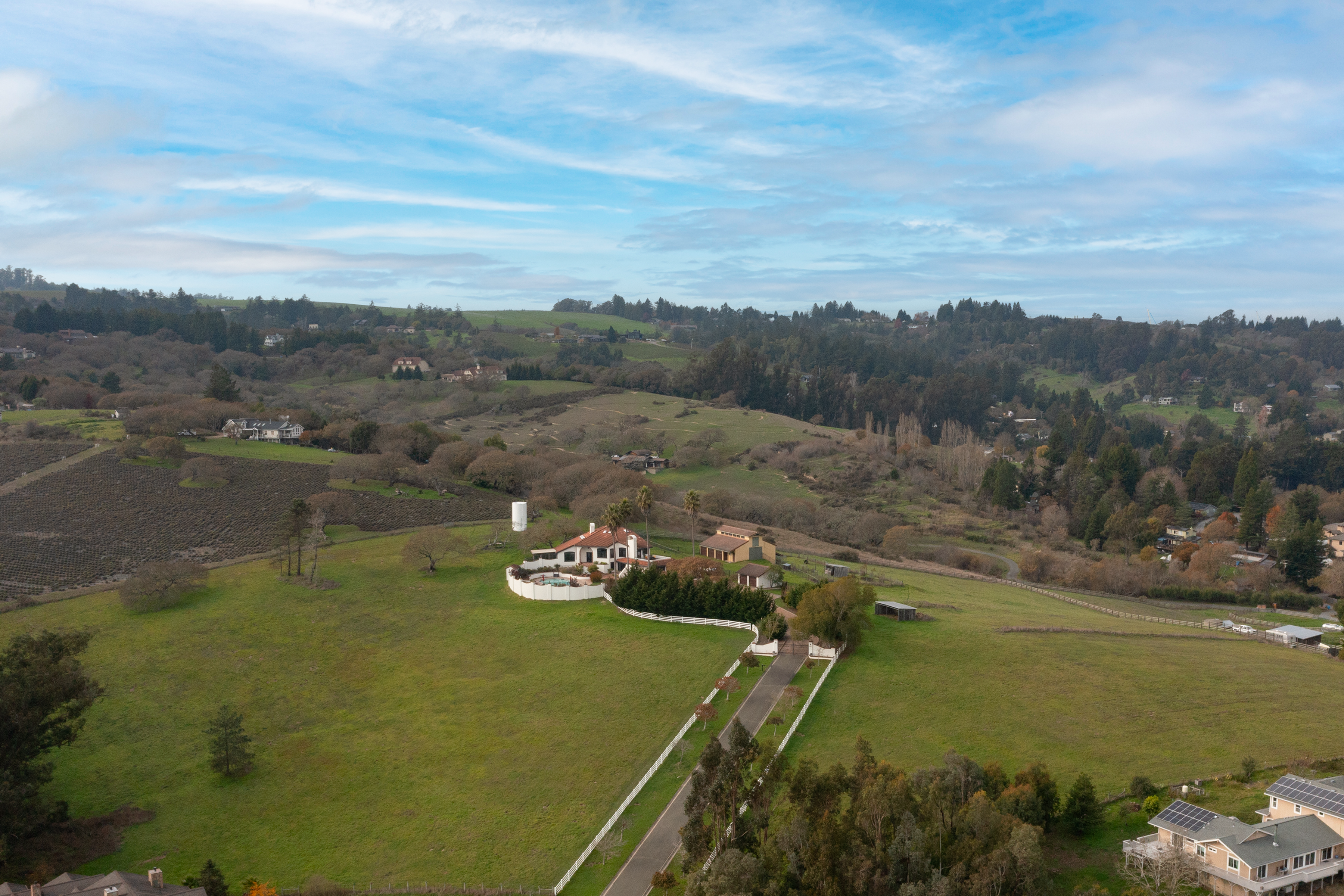 3336 Bloomfield Road Sebastopol, CA 95472 - Photo 3 of 26