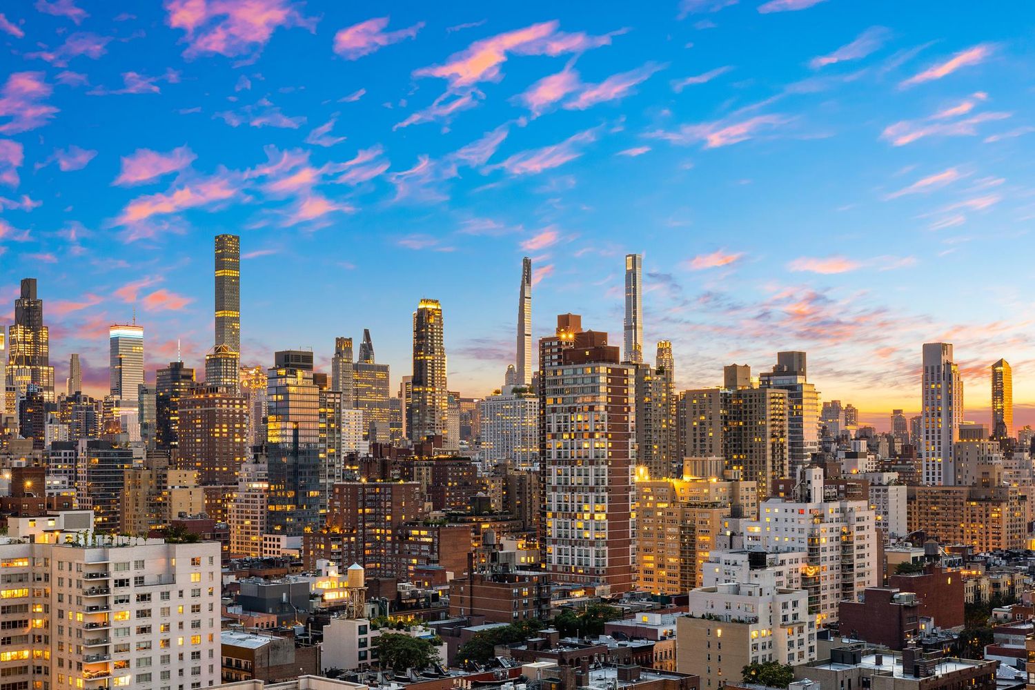 515 East 79th Street, Unit 15A Manhattan, NY 10075 - Photo 18 of 26 a view of a city with tall buildings
