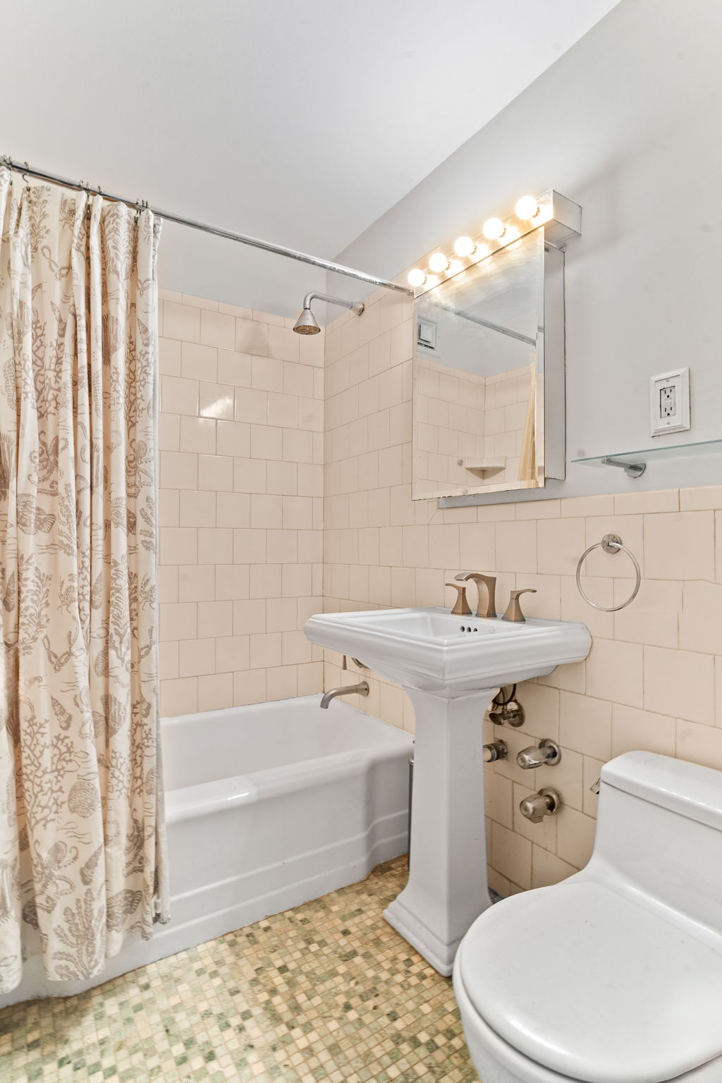 420 East 55th Street, Unit 4L Manhattan, NY 10022 - Photo 7 of 13