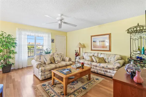 $285,000 | 5400 Highway A1a, Unit H24, Vero Beach, FL 32963