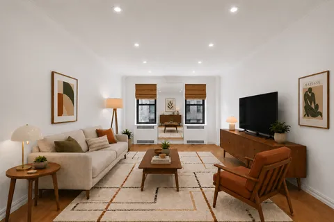 $849,000 | 225 West 25th Street, Unit 5K | Chelsea