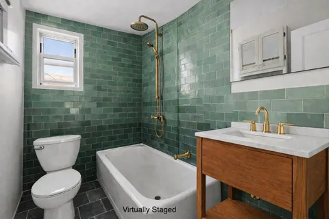 $180,000 | 5444 Arlington Avenue, Unit G51 | North Riverdale