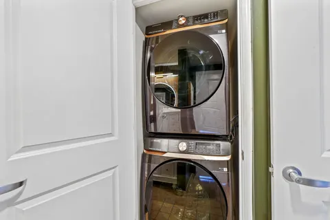 $525,000 | 555 Massachusetts Avenue Northwest, Unit 1419, Washington, DC 20001