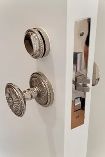 a view of a tall building