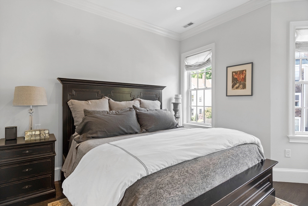 795 East 4th Street Boston, MA 02127 - Photo 9 of 22