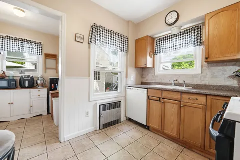 $529,000 | 112 Grove Avenue, Verona, NJ 07044