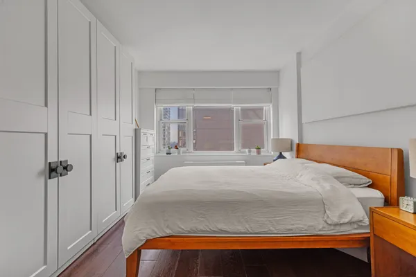 $5,750 | 159 West 53rd Street, Unit 31F | Midtown Central