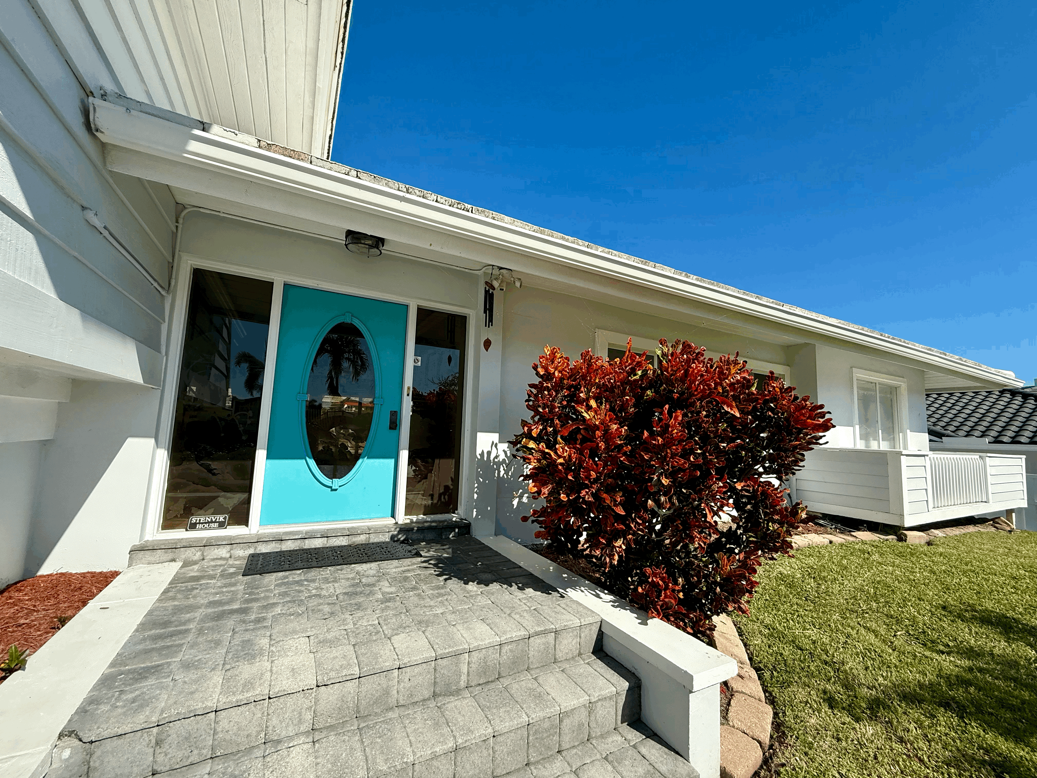 3001 Northeast 47th Street Lighthouse Point, FL 33064 - Photo 3 of 7