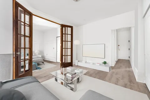 $700,000 | 200 West 109th Street, Unit B8 | Upper West Side